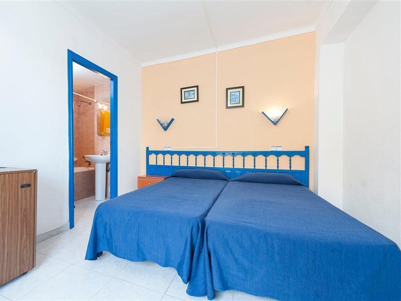 Hostal Blanca Кан Пикафорт Экстерьер фото